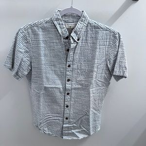 American Eagle Men’s Short Sleeve Button-Up - White & Blue Horizontal Stripe